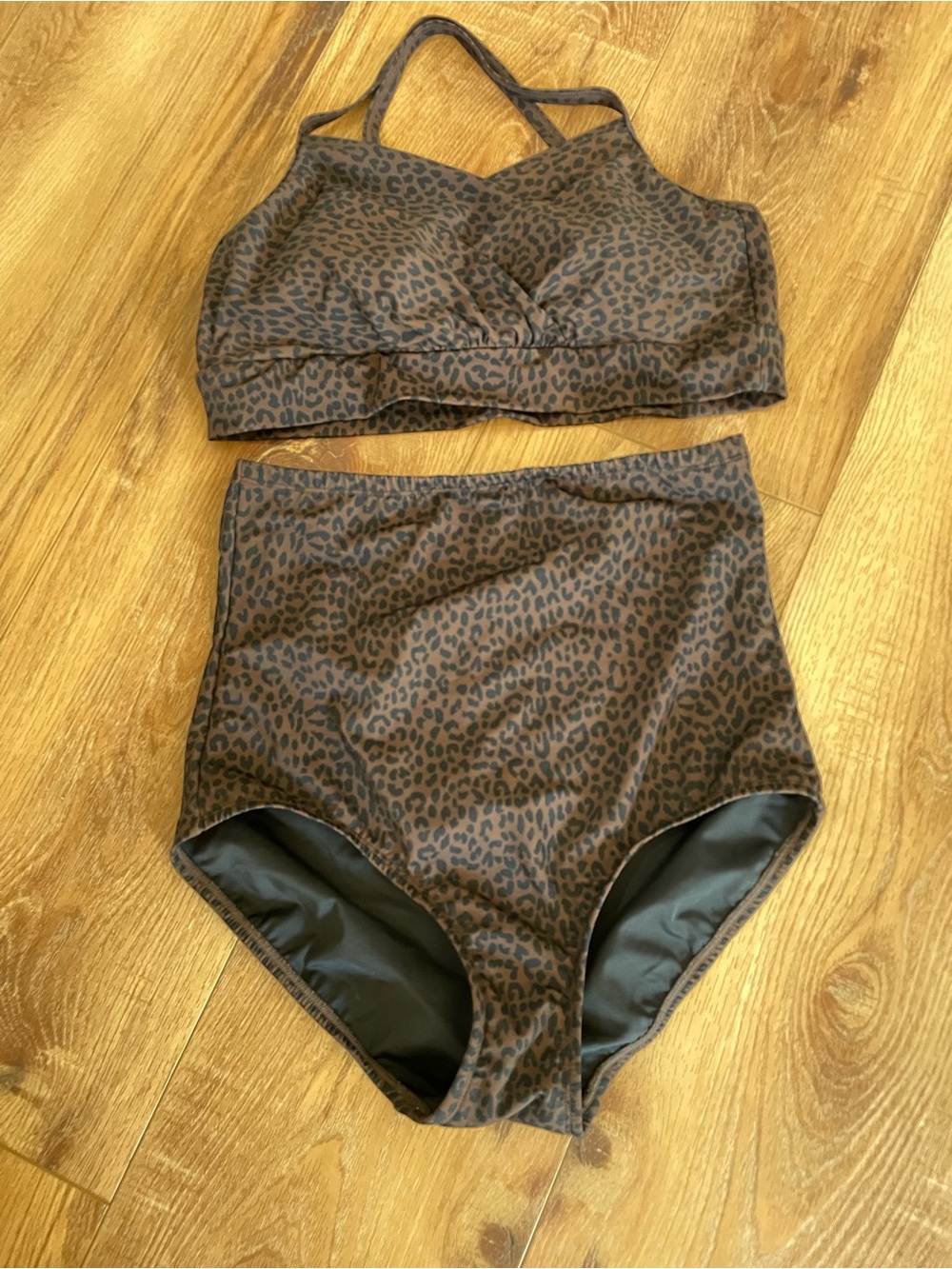 Women's Land’s End Leopard Print High Waisted Bikini Set; sz 12